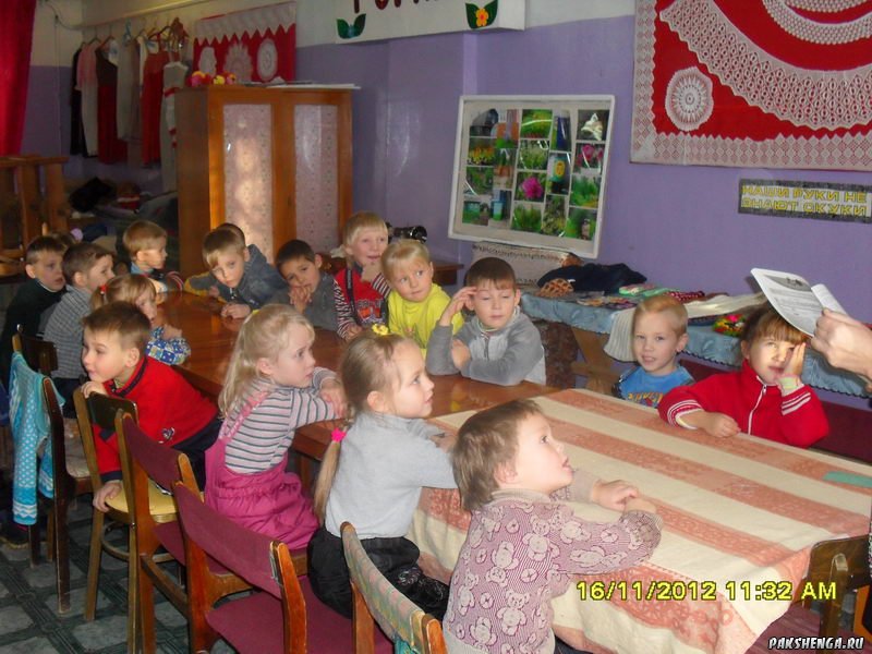 Дети на занятии в ДК,  клуб "Хозяюшка"